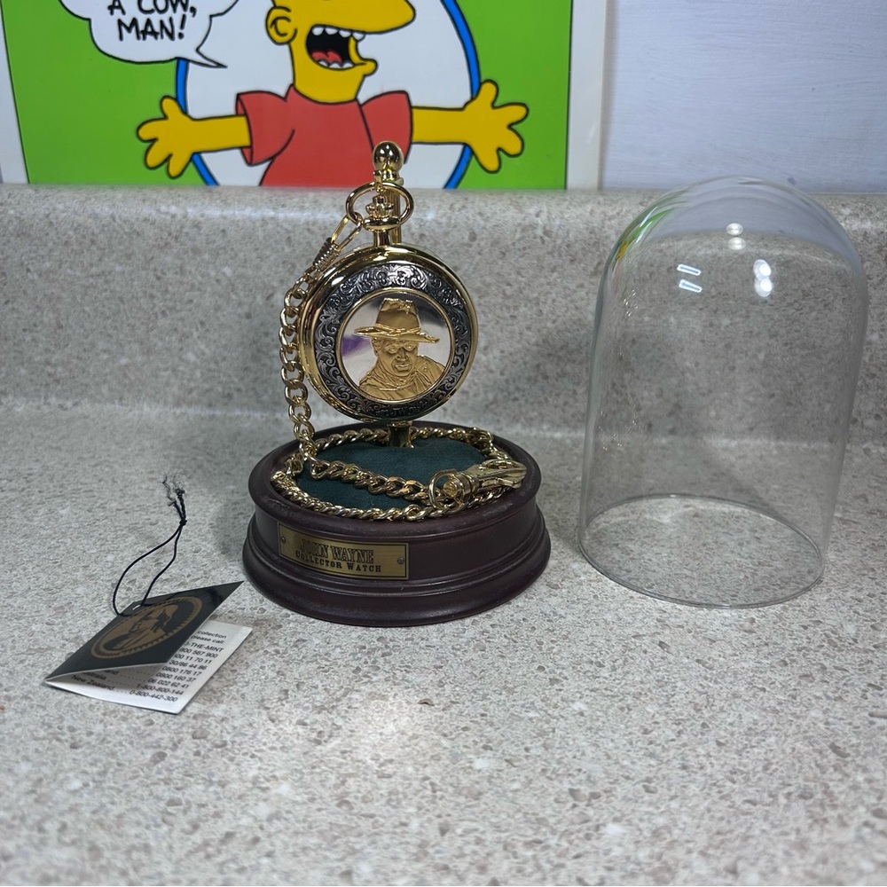 Franklin Mint Cowboy John Wayne Self Portrait Pocket Watch w/ Stand + Glass Dome